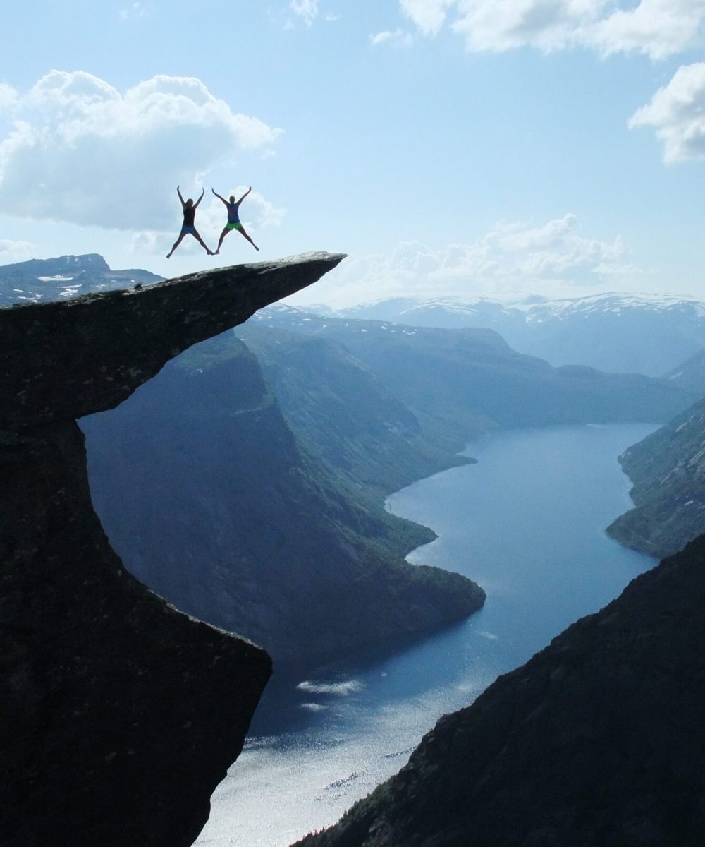 Contact us - Experience Trolltunga: Save time with shuttle bus and ...